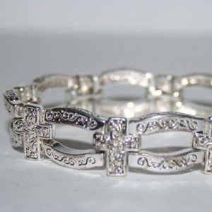⛓️✨ Beautiful Silver Cross + Scroll Bracelet (7") ✨⛓️
